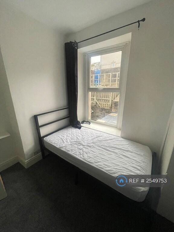 Single Bedroom