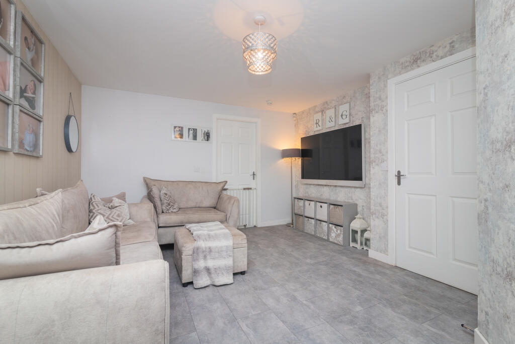 154A Barrangary Road PA7 5FR L-32