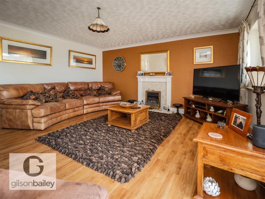 Larkfield-8.jpg