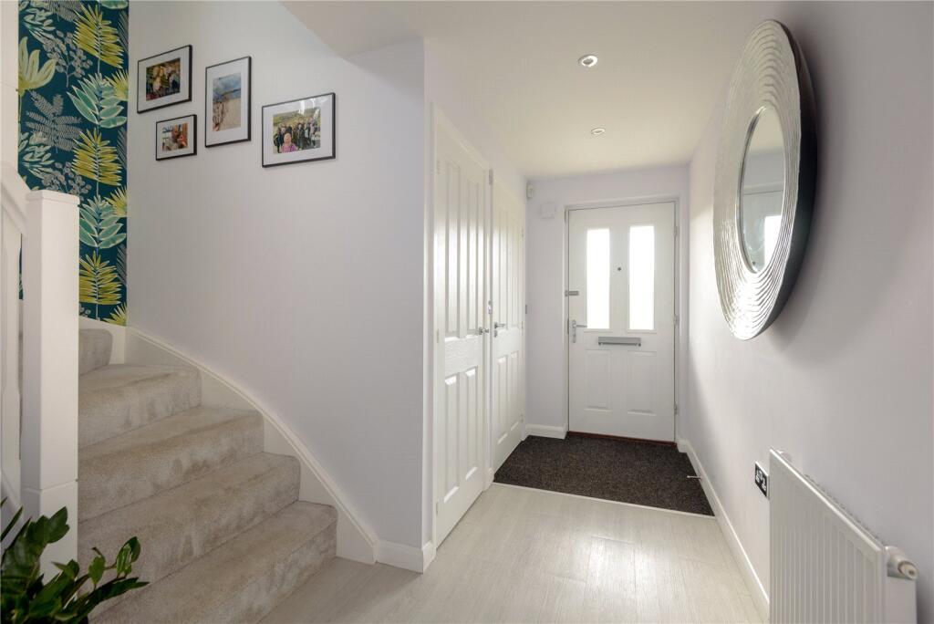 Brand Court 17