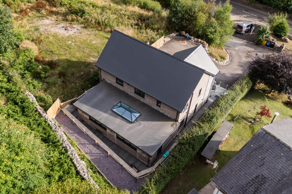 2025-08-07 WALKER &amp; LEWIS-CEFN-62