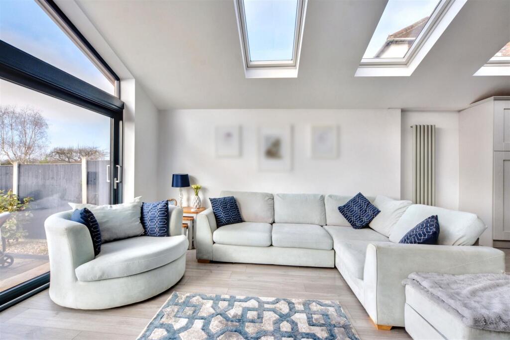 34 Rushy - Open Planned Kitchen Living_7.jpeg