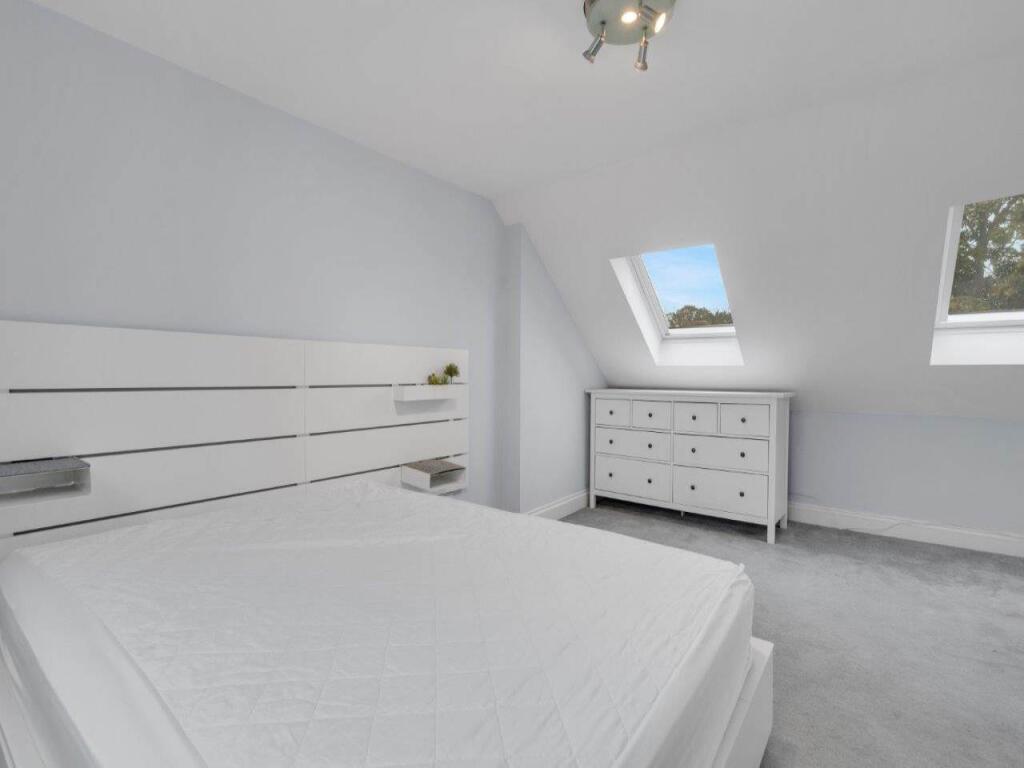 1 Croyde master bedr