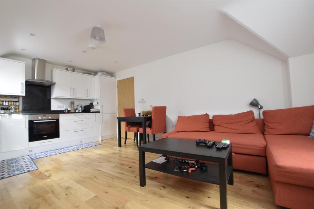 Living/ kitchen area