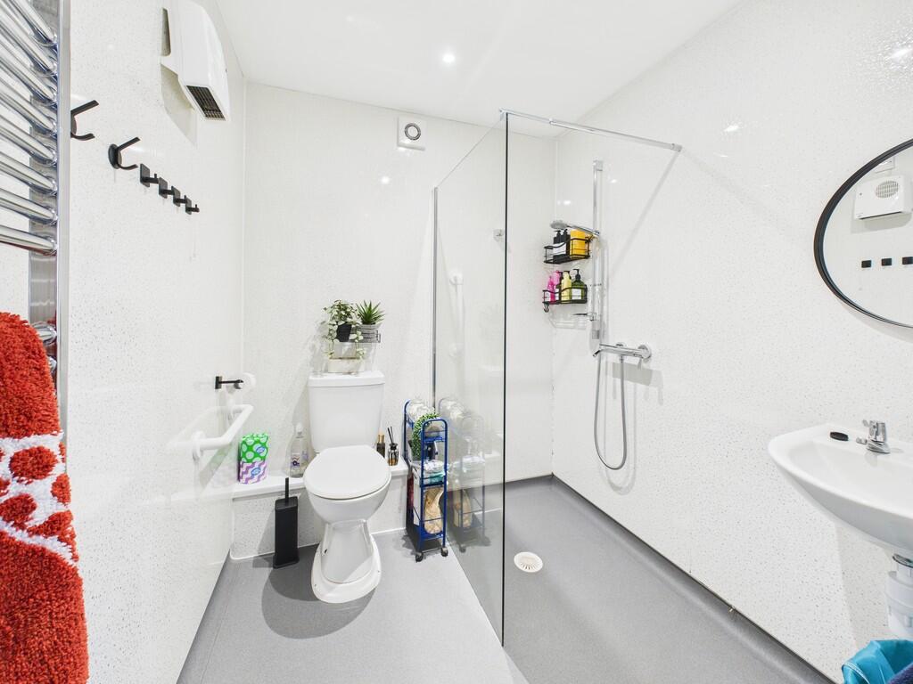 CAM05372G0-PR0097...