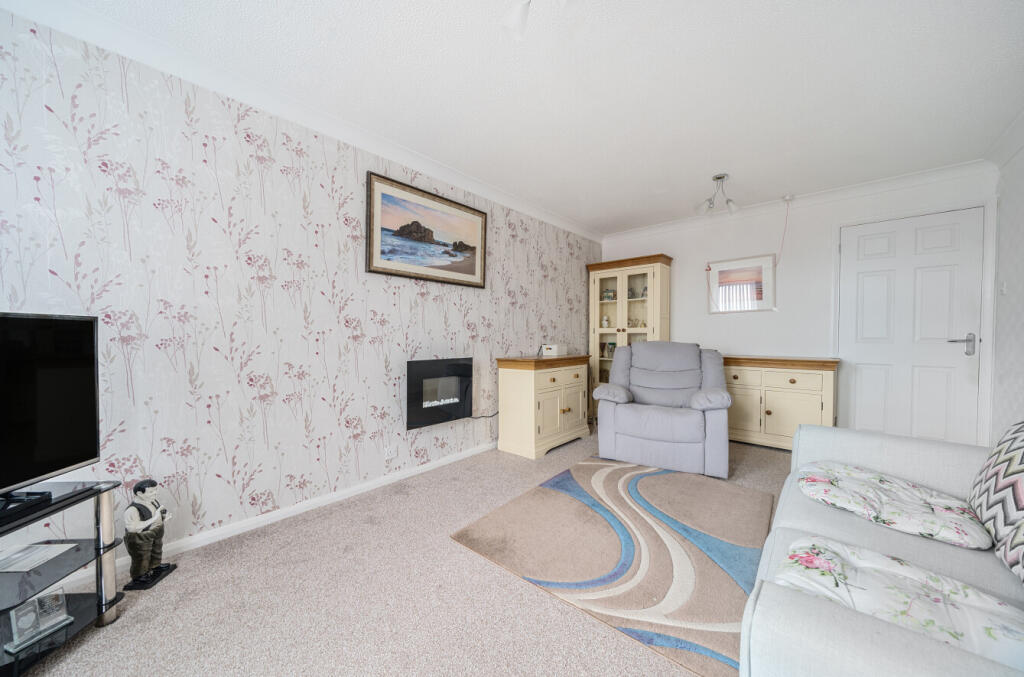 1305319-9-684813c...