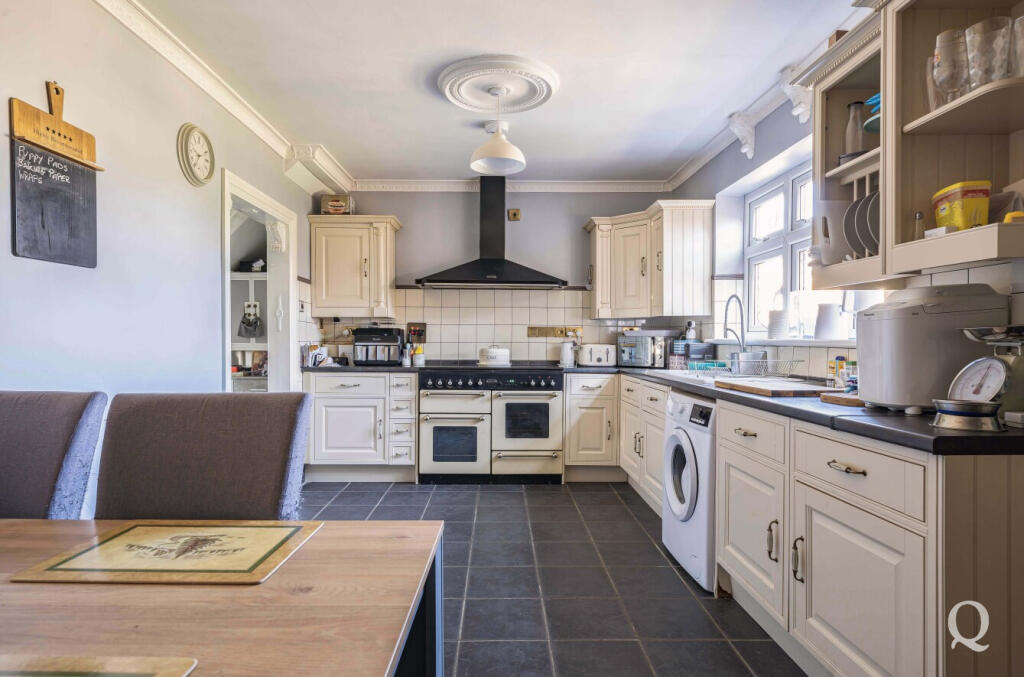 5b07cff5-8105-4fe...