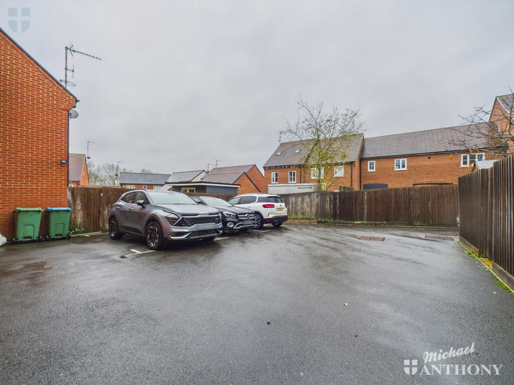 CAM03218G0-PR0829-STILL016