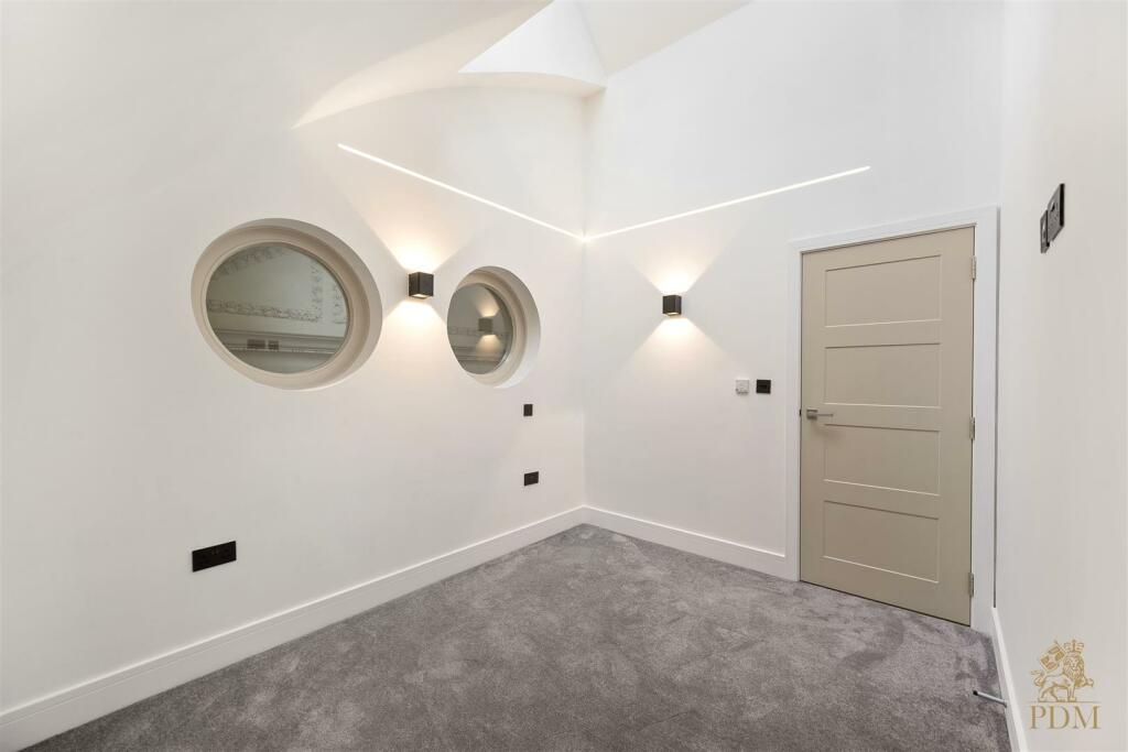 Apt 7 33 Long Row Nottingham NG1 2DR