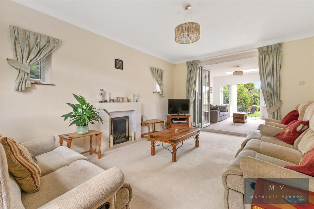 Manor Gardens 4 MV-1.jpg