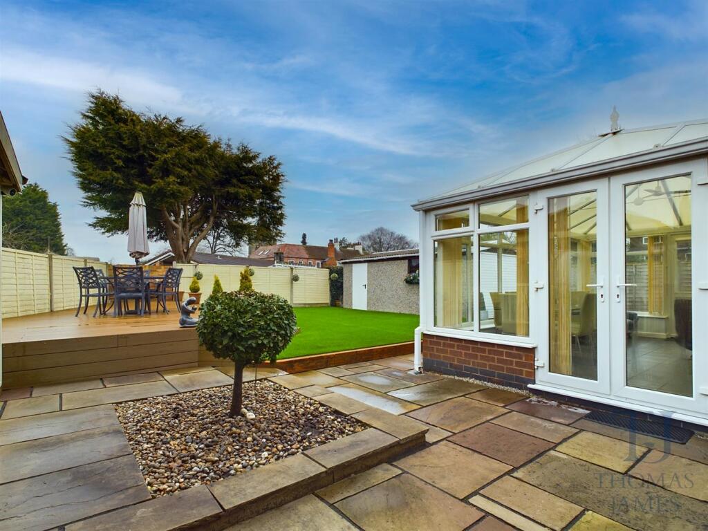 CAM05175G0-PR0004-STILL027 copy.jpg