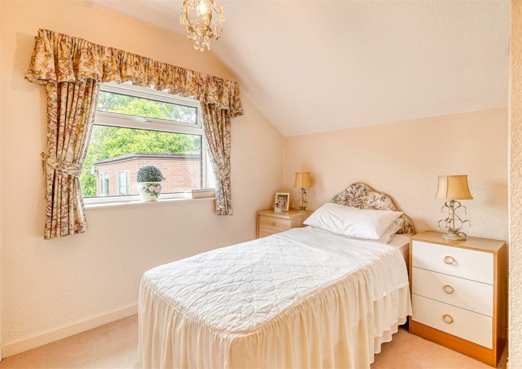 65 Six Ashes Road-12.jpg