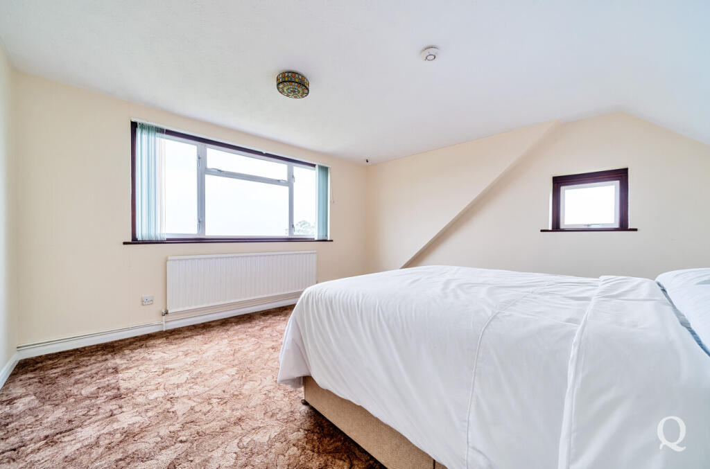 4051288b-d6bc-479...