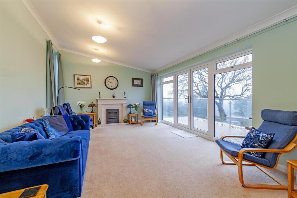 Reception Room-5.jpg