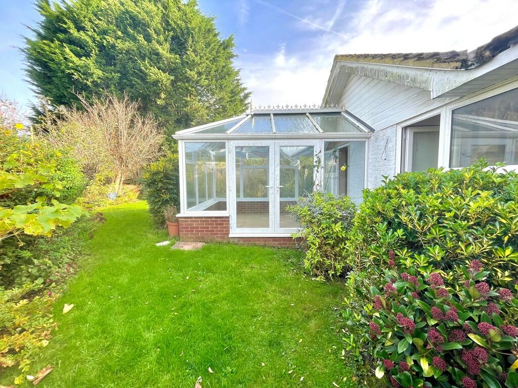 11 Furzefield Clo...