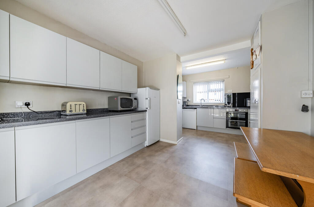 1303658-20-683f22...