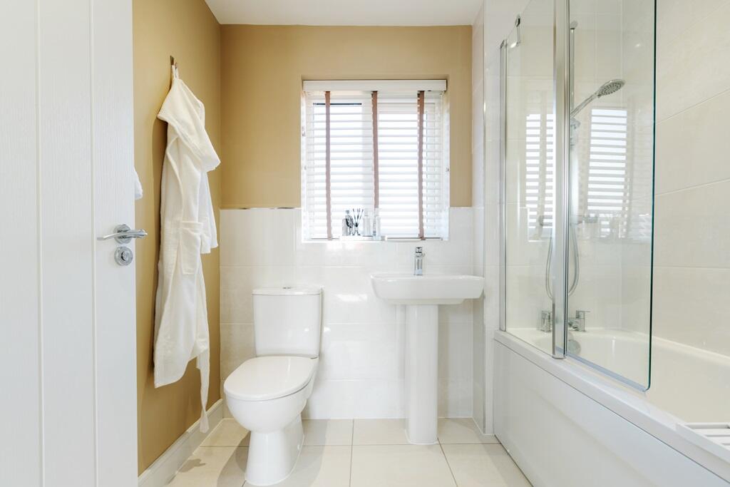 Personalise your bathroom with Porcelanosa wall tiles