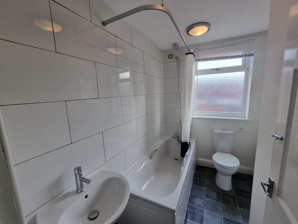 bathroom suite