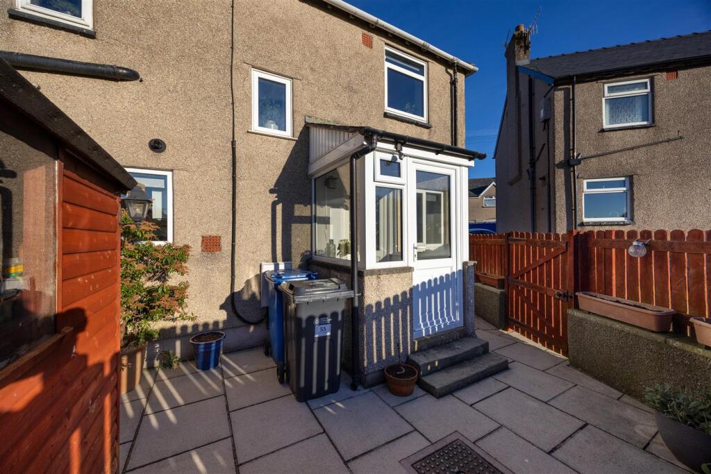 Enclosed Patio Garden