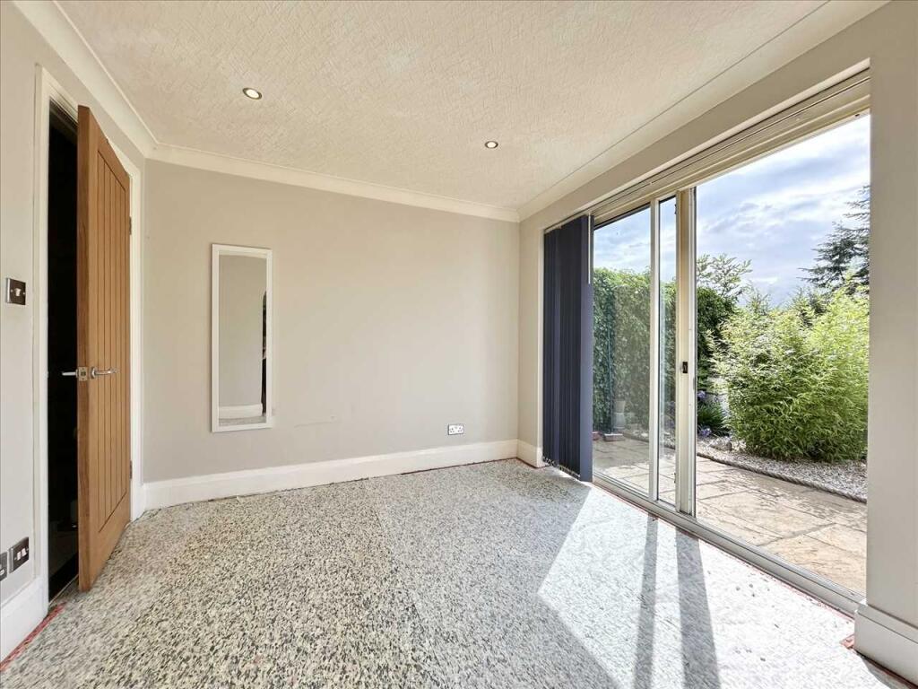 GROUND FLOOR BEDROOM