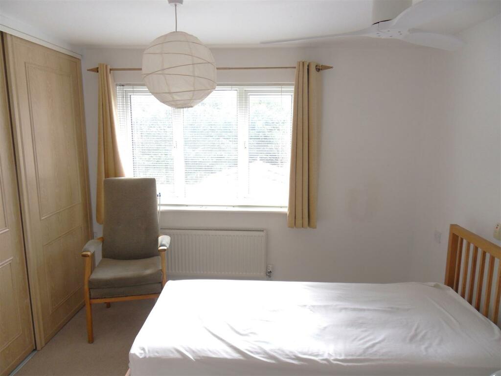 bed2.JPG