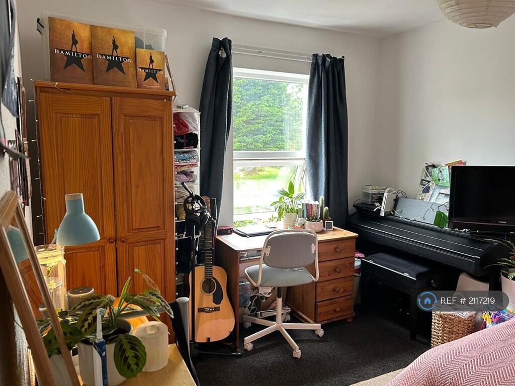 Bedroom 3 - 1