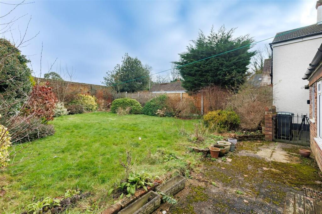 4 St. Johns Road  (13).jpg