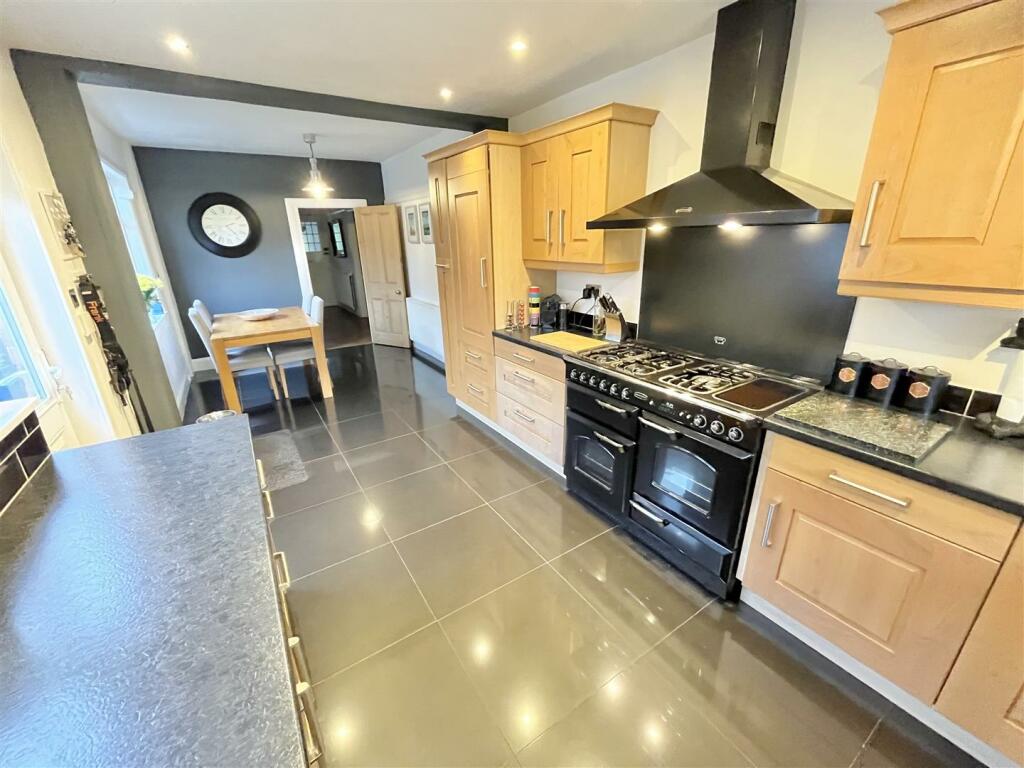 Dining Kitchen Aspect 5