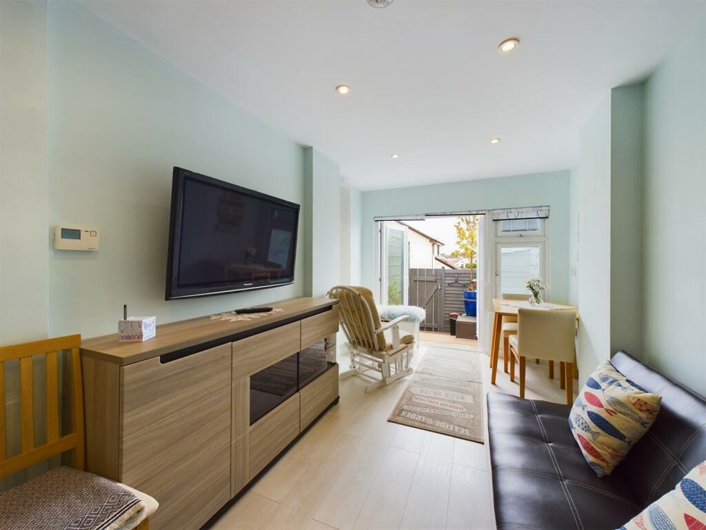 Annexe - 73 Pydar Close Lounge Area