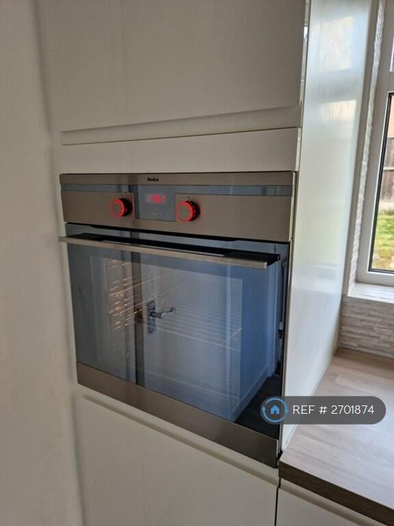 Oven