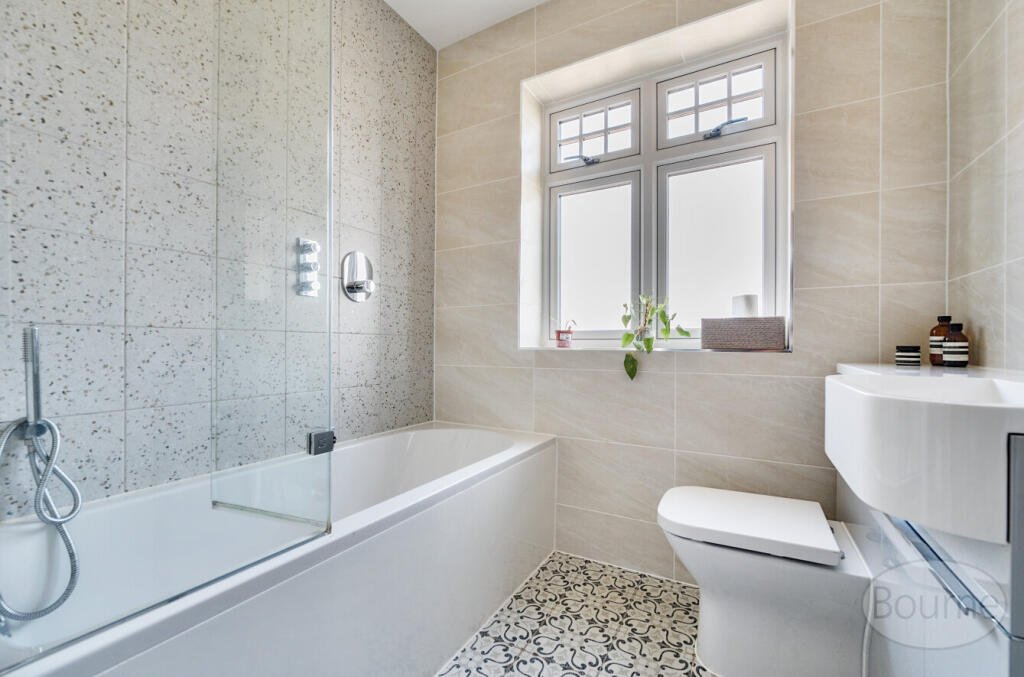 5b4c4971-fa08-4e4...