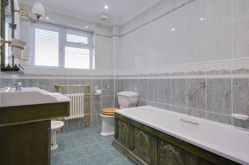 Jack &amp; Jill Bathroom