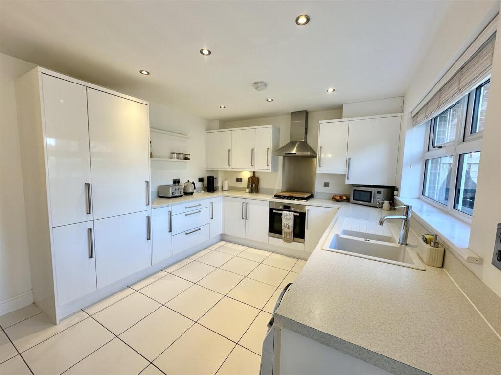 Luke Miller &amp; Associates