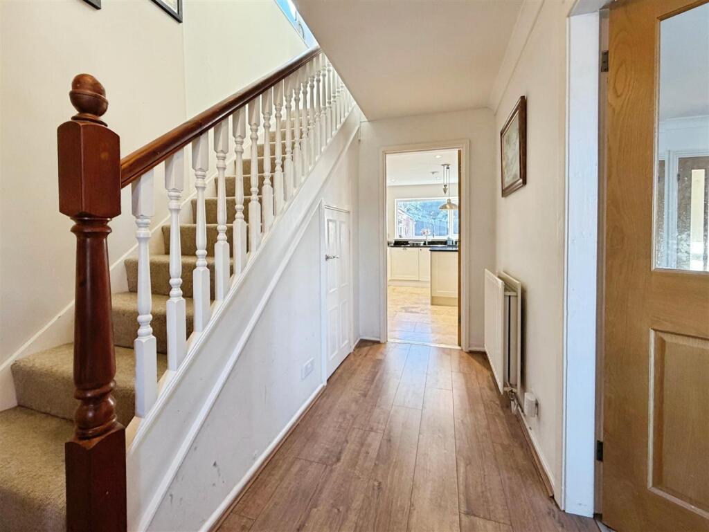 205d8c03--4EAE-B371-76153D9E21CA-66107-00001A97363