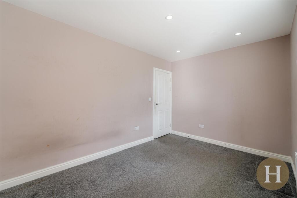 Hadleigh Estate Agents-13.jpg