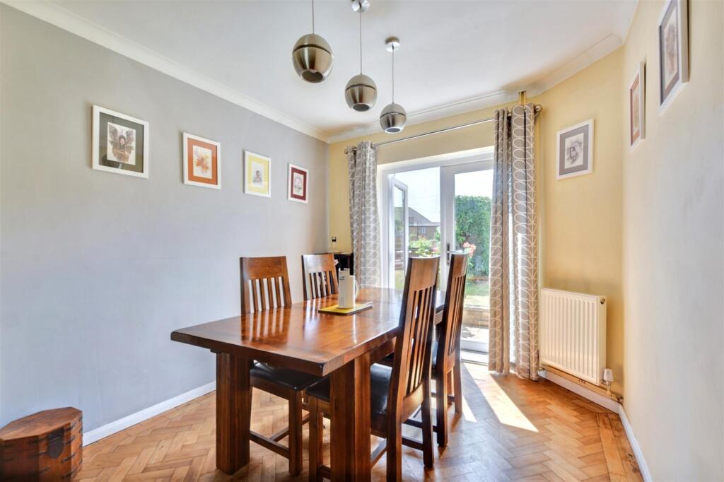 Dining Area_ (2).jpeg