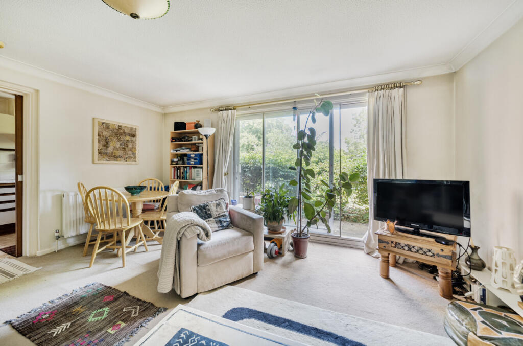 1319966-11-686d04...