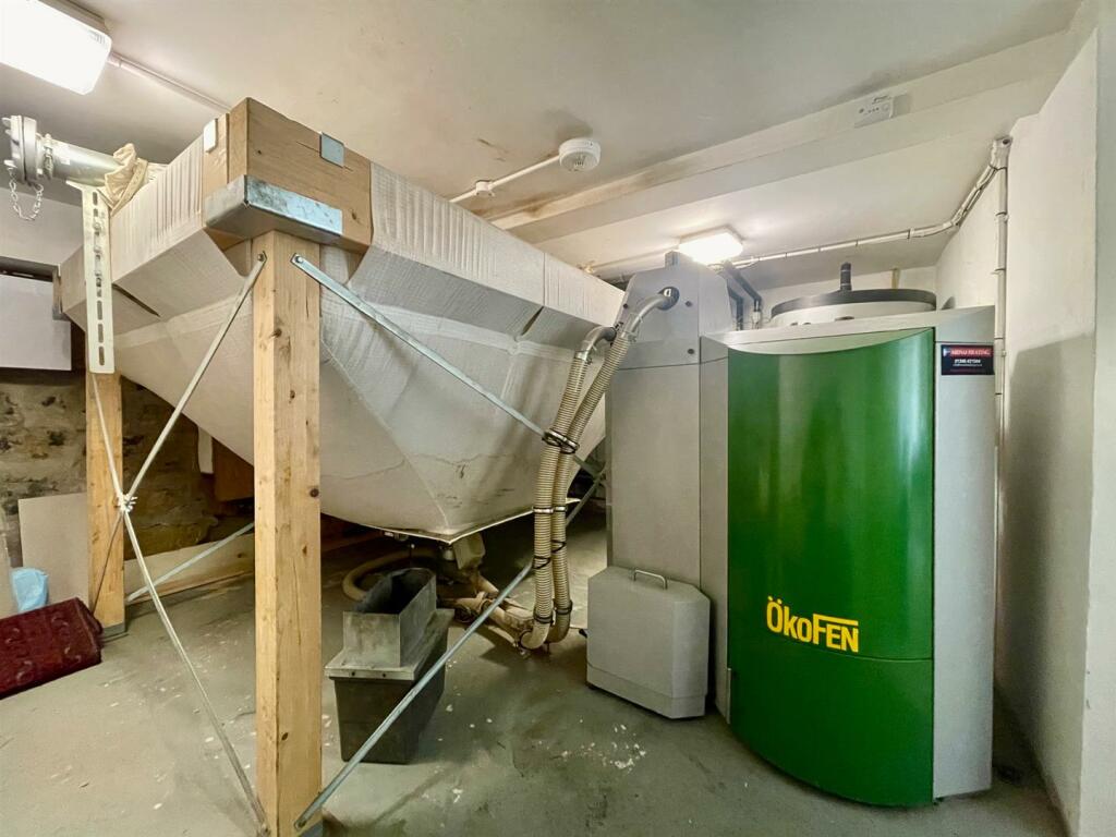 IMG_1930.jpg
