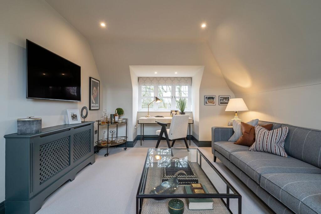 Bedroom/Office