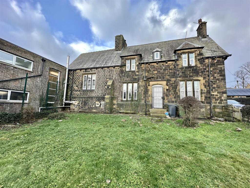 Staincliffe School House 7.jpg