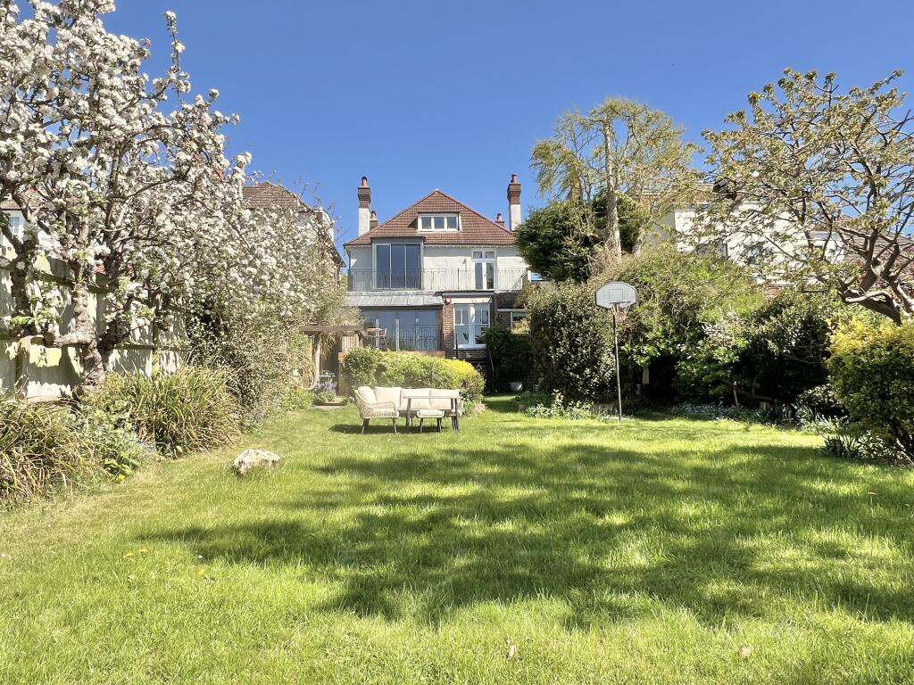 rearhousefullgardenadjusted