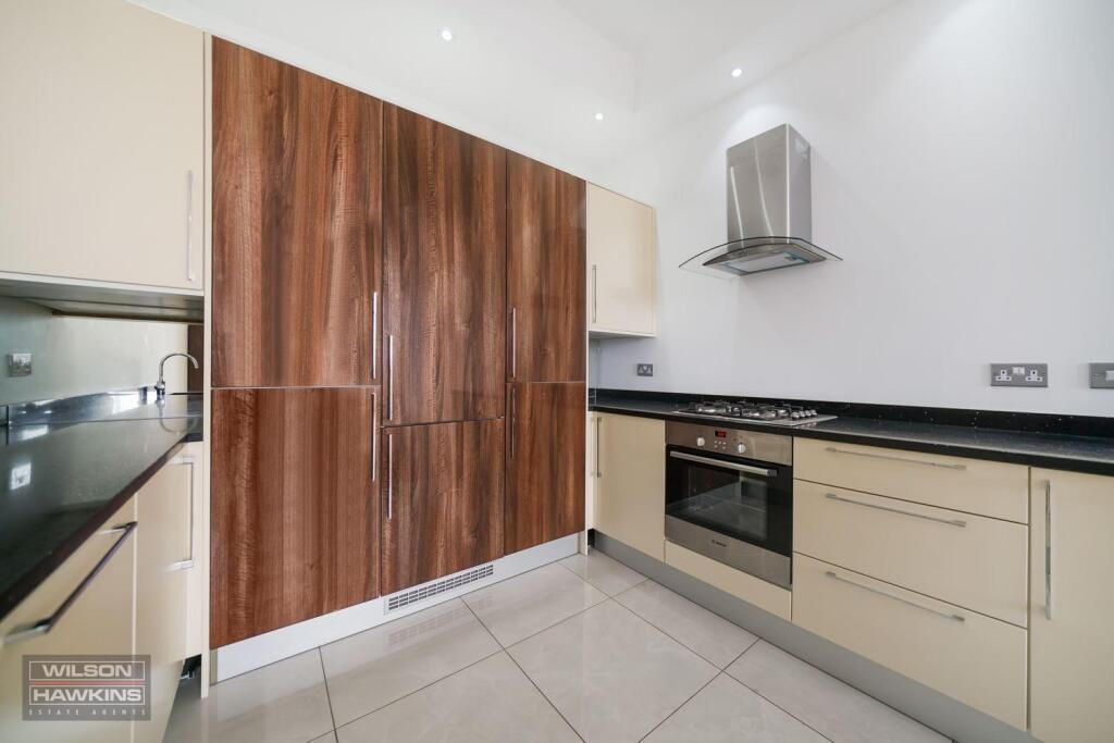 Flat 5, Time Building - kQeJLb8mMl2vbaHwxIZJ.jpg