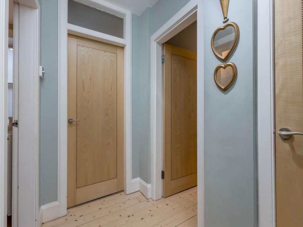 65300_SaxeCoburgSt00