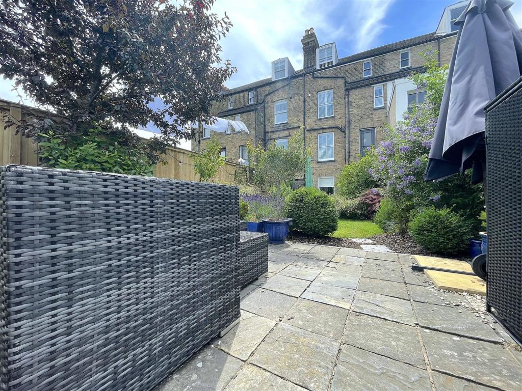 Garden (7).jpeg