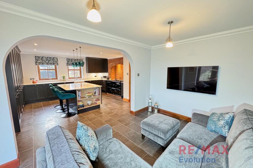 Family / Dining Room