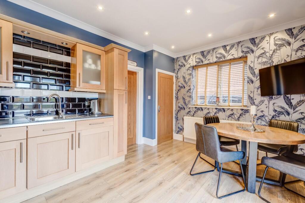 150LyminsterRoad(Interior)-7.jpg