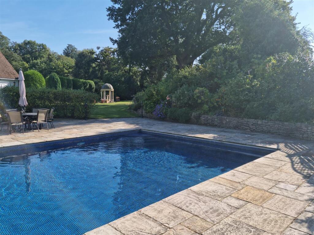 Larchwood Grange Pool 1 - edit.jpg