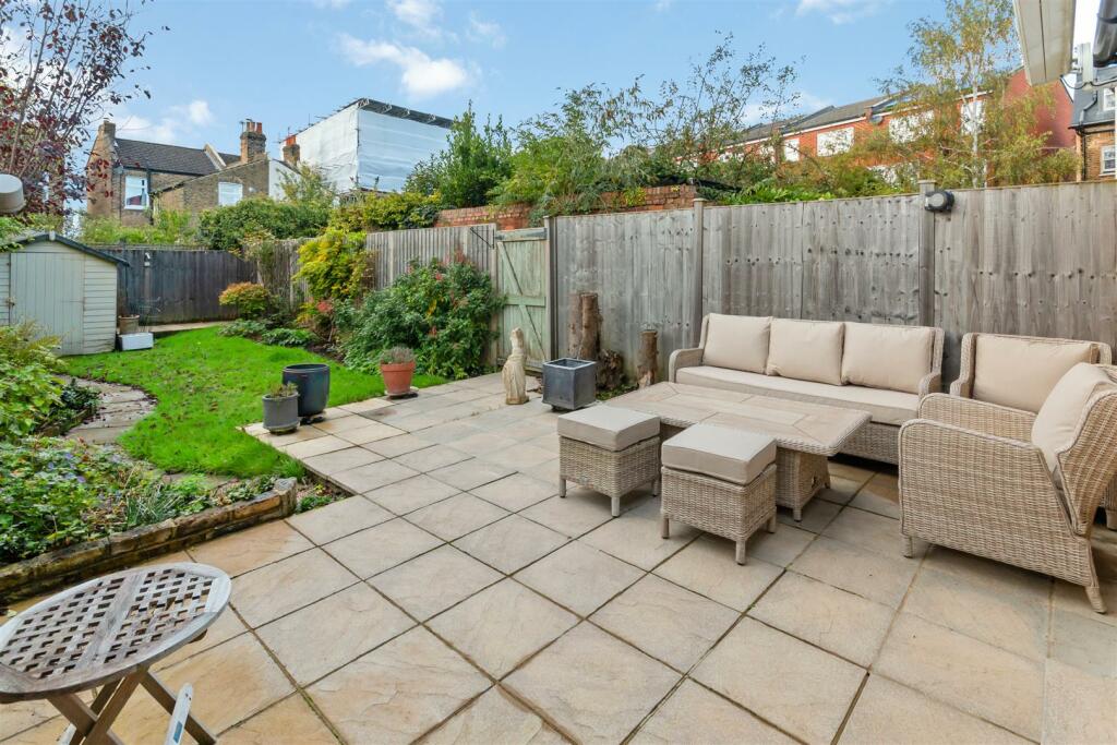 West Facing Rear Garden