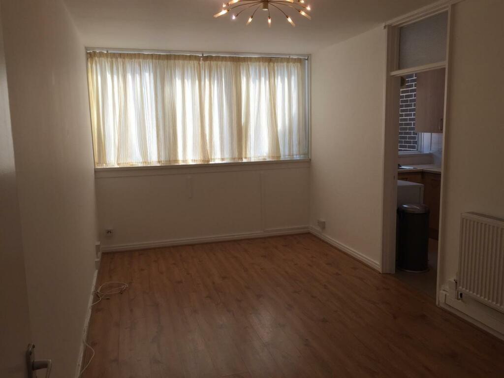 Living room.msg.jpg
