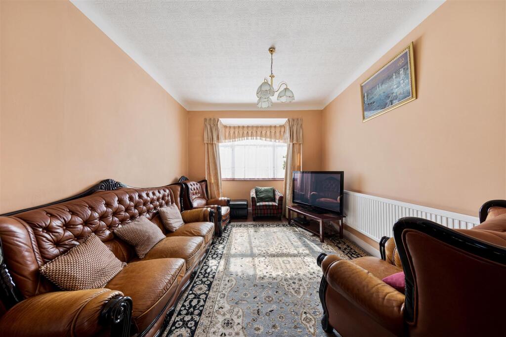 Selby Road E11